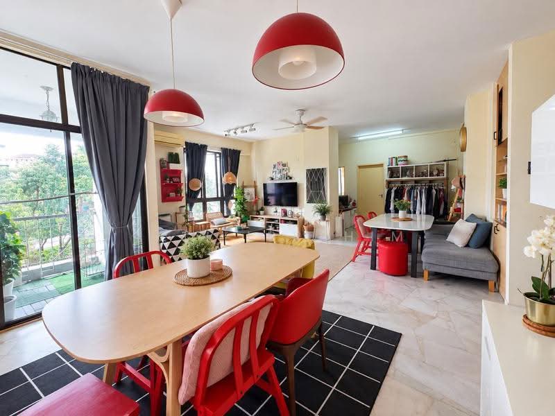 Condominium for Sale at Gurney Heights - Azli Ibrahim - Living Room - PropertyGuru.com.my