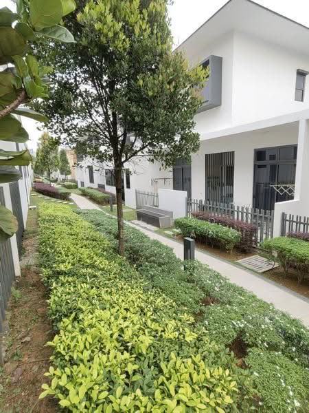 Semi-Detached House for Sale in Setia Alam (Selangor) - Veni Foo Yoke Fuang - Exterior - PropertyGuru.com.my