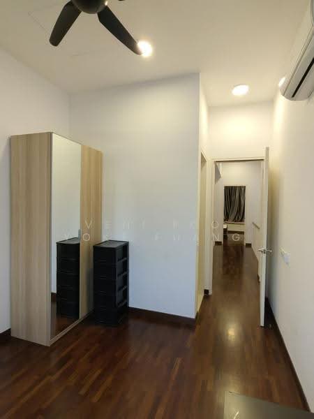 Semi-Detached House for Sale in Setia Alam (Selangor) - Veni Foo Yoke Fuang - Corridor - PropertyGuru.com.my