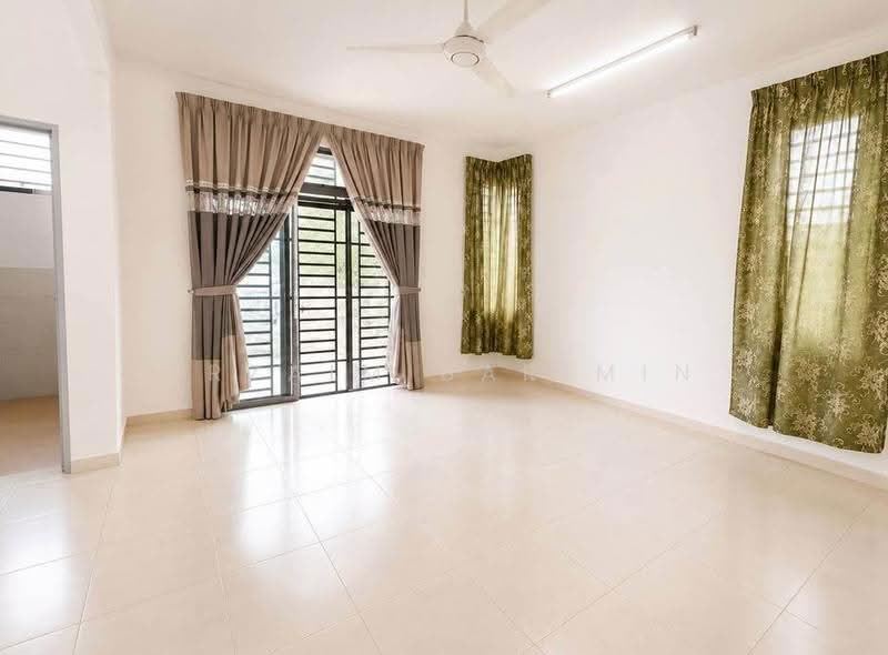 2-storey Terraced House for Sale in Taman Sri Saujana (Kota Tinggi) - Arzaim Barimin - Interior - PropertyGuru.com.my