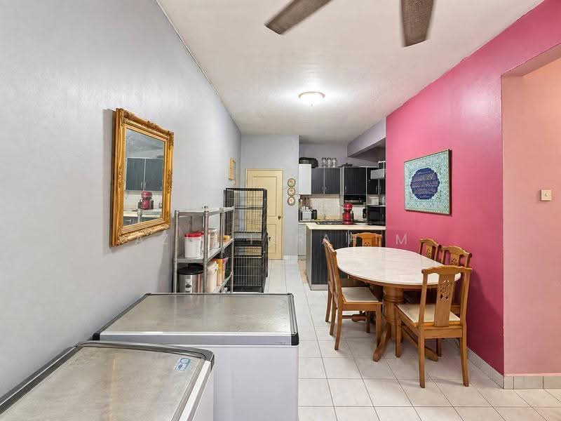 Condominium for Sale at Oakleaf Park - Azli Ibrahim - Kitchen - PropertyGuru.com.my