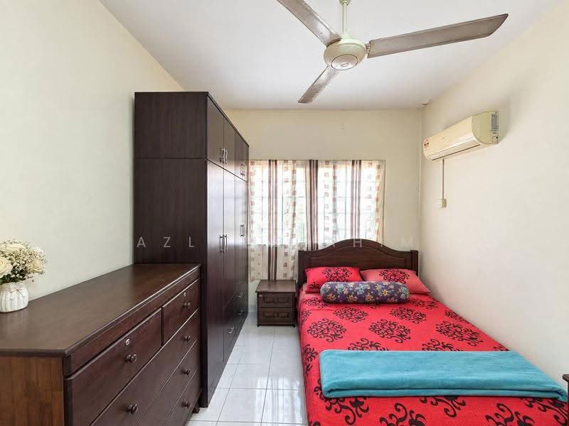 Condominium for Sale at Oakleaf Park - Azli Ibrahim - Bedroom - PropertyGuru.com.my