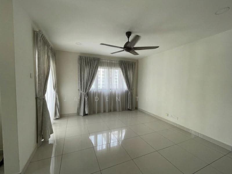 Kediaman Servis untuk Dijual di Maisson - Jayden Teo - Living Room - PropertyGuru.com.my