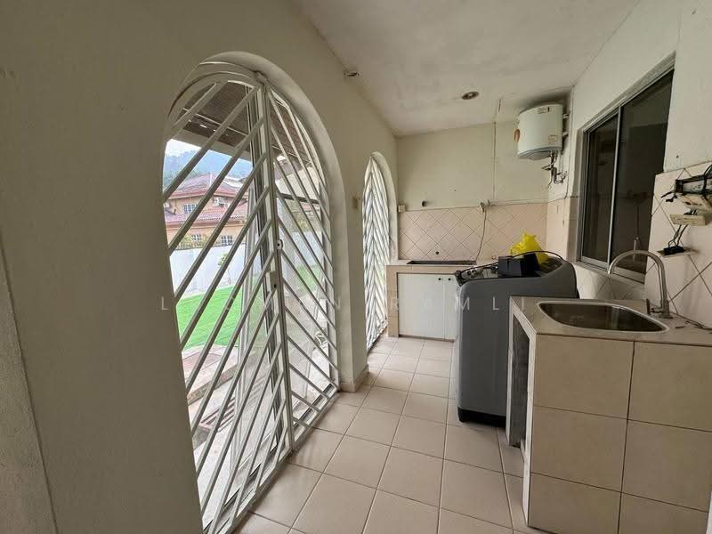 Bungalow House for Rent in Taman TAR (Tun Abdul Razak) (Ampang) - Luqman Ramli - Kitchen - PropertyGuru.com.my
