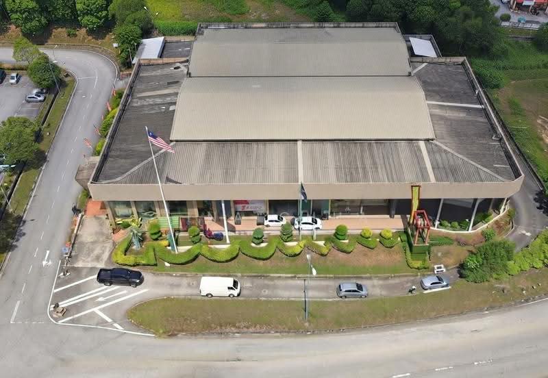 Commercial Bungalow for Rent in Sungai Besi (Kuala Lumpur) - Tina Chua - Exterior - PropertyGuru.com.my