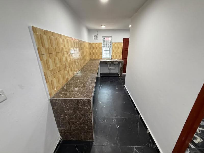 Rumah Teres 2-Tingkat untuk Dijual di Rawang Perdana 1 (Rawang) - Nicky Lai - Kitchen - PropertyGuru.com.my