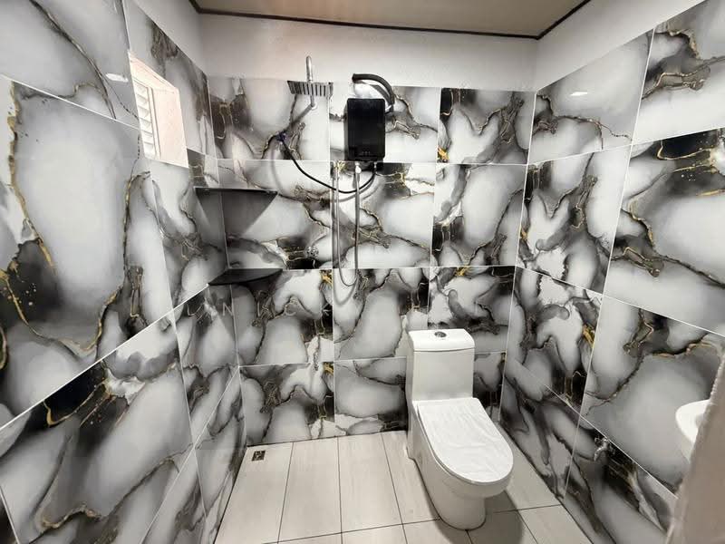 Rumah Teres 2-Tingkat untuk Dijual di Rawang Perdana 1 (Rawang) - Nicky Lai - Bathroom - PropertyGuru.com.my