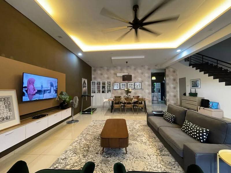 Rumah Teres 2-Tingkat untuk Dijual di Bandar Teknologi Kajang (Kajang) - Azli Ibrahim - Living Room - PropertyGuru.com.my