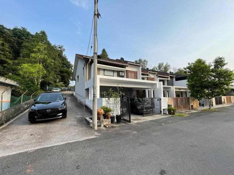 Rumah Teres 2-Tingkat untuk Dijual di Bandar Teknologi Kajang (Kajang) - Azli Ibrahim - Exterior - PropertyGuru.com.my