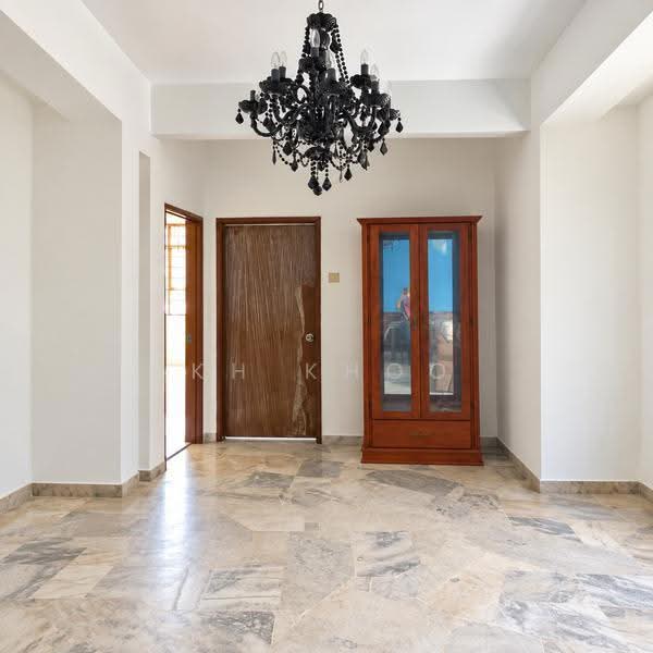 Pangsapuri untuk Dijual di Subang Perdana Goodyear Court 7 - KH Khoo - Entrance - PropertyGuru.com.my