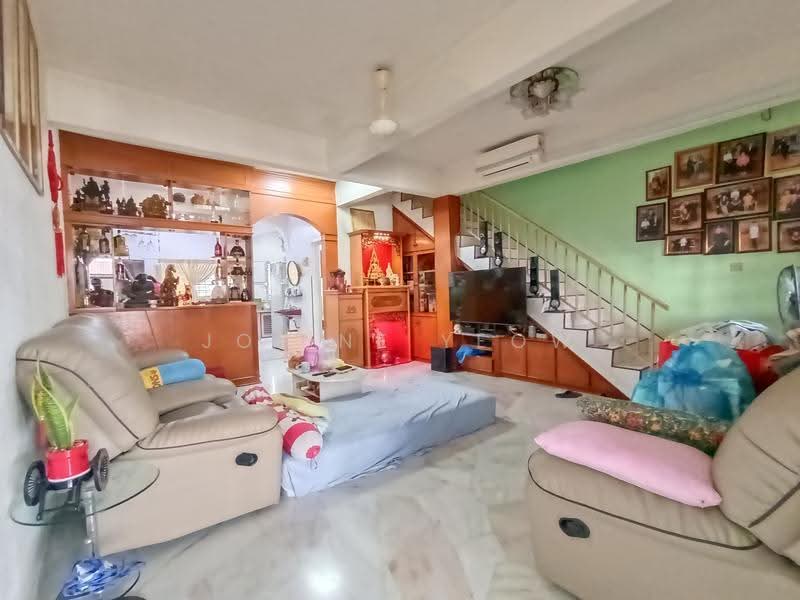 Rumah Teres 2-Tingkat untuk Dijual di Menglembu (Perak) - Joline YEOW - Living Room - PropertyGuru.com.my