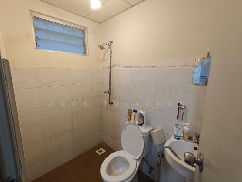 Service Residence for Sale at Sentrovue - Zana Sulaiman - Bathroom - PropertyGuru.com.my
