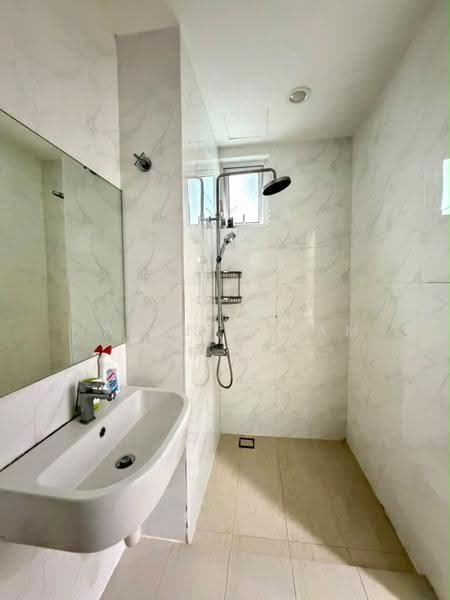 Kediaman Servis untuk Disewa di Twin Galaxy (Dwi Galaksi) - Jason Chiam - Bathroom - PropertyGuru.com.my