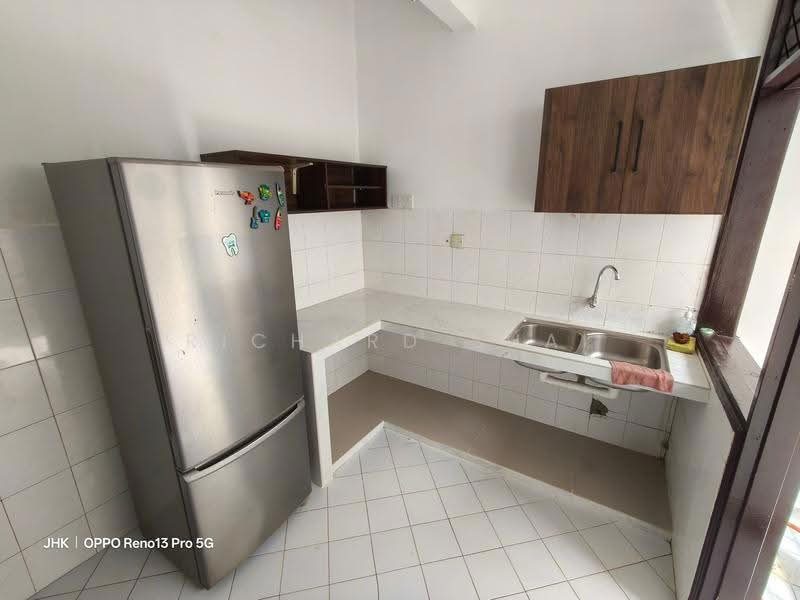 2-storey Terraced House for Rent in Permas Jaya (Johor) - Richard Shai - Kitchen - PropertyGuru.com.my