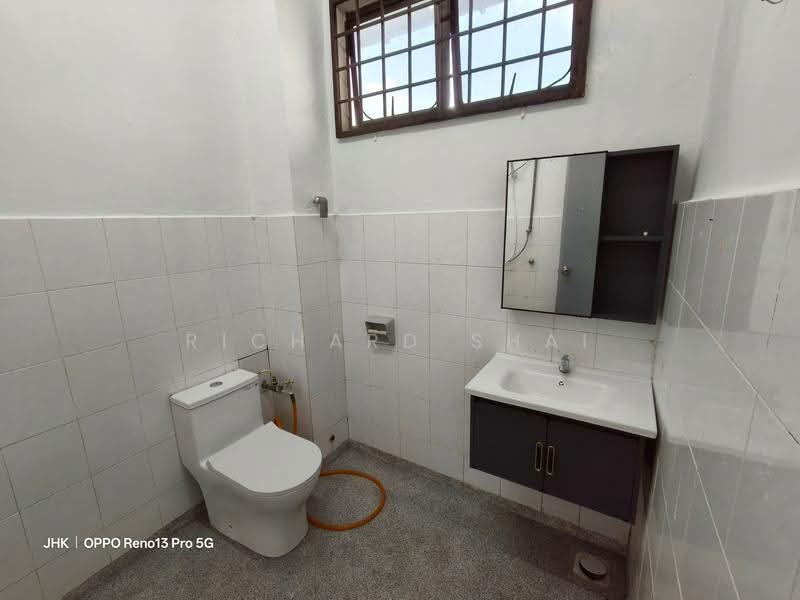 2-storey Terraced House for Rent in Permas Jaya (Johor) - Richard Shai - Bathroom - PropertyGuru.com.my