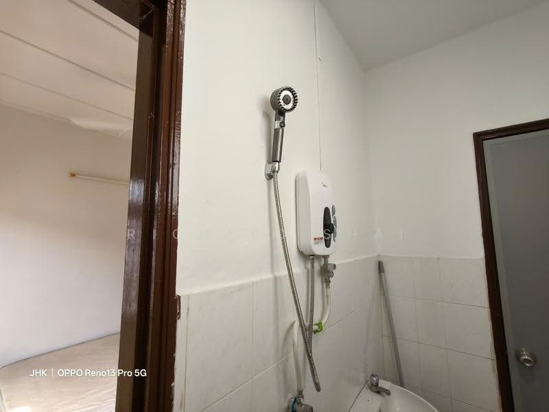 2-storey Terraced House for Rent in Permas Jaya (Johor) - Richard Shai - Bathroom - PropertyGuru.com.my
