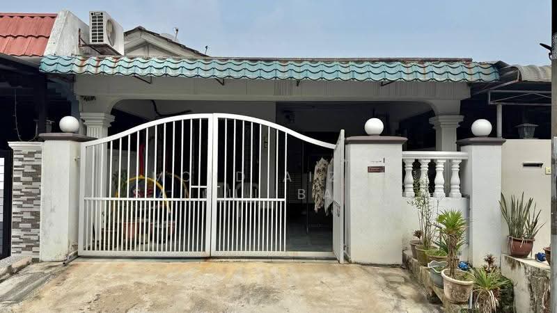 Rumah Teres 1-Tingkat untuk Dijual di Taman Cheras Perdana (Cheras) - Mohd Aizat Saiful Bahri - Exterior - PropertyGuru.com.my