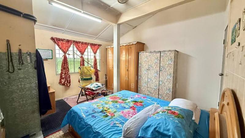 Rumah Teres 1-Tingkat untuk Dijual di Taman Cheras Perdana (Cheras) - Mohd Aizat Saiful Bahri - Bedroom - PropertyGuru.com.my