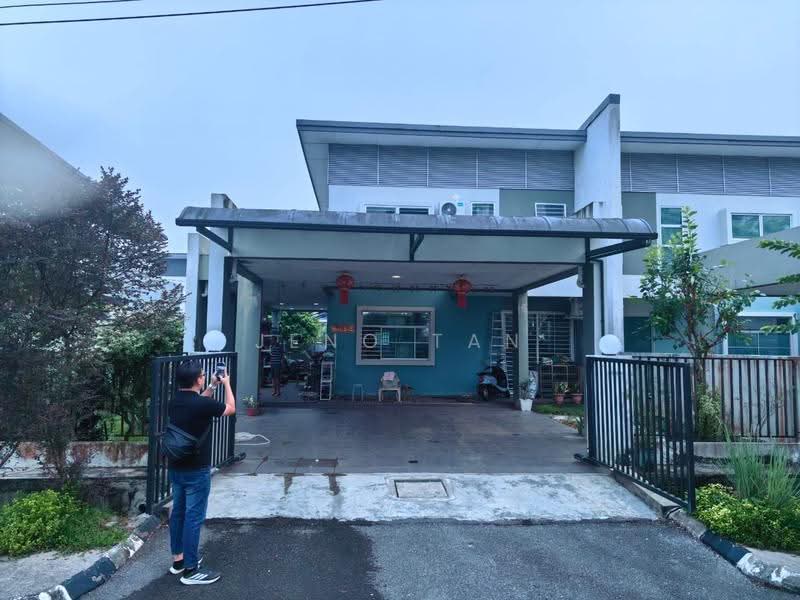 Semi-Detached House for Rent in Kuching (Sarawak) - Jeno Tan - Exterior - PropertyGuru.com.my