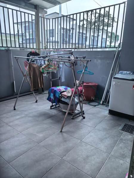 Semi-Detached House for Rent in Kuching (Sarawak) - Jeno Tan - Balcony - PropertyGuru.com.my