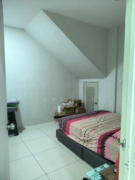 Semi-Detached House for Rent in Kuching (Sarawak) - Jeno Tan - Bedroom - PropertyGuru.com.my