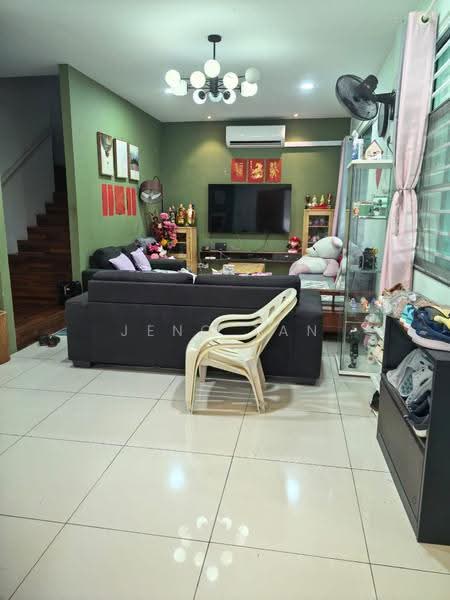 Semi-Detached House for Rent in Kuching (Sarawak) - Jeno Tan - Living Room - PropertyGuru.com.my