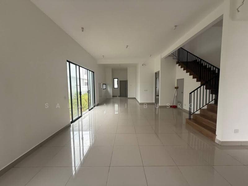 Semi-Detached House for Sale in Cyber 10 (Cyberjaya) - Salawati Busro - Living Room - PropertyGuru.com.my