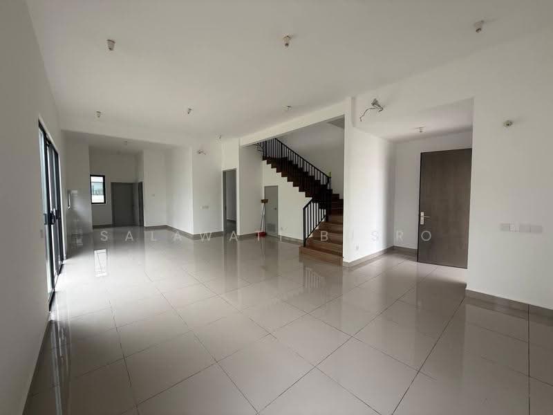 Semi-Detached House for Sale in Cyber 10 (Cyberjaya) - Salawati Busro - Living Room - PropertyGuru.com.my