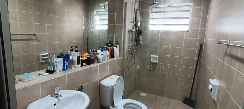 2-storey Terraced House for Sale in Taman Putra Prima (Puchong) - Kenny Koh - Bathroom - PropertyGuru.com.my