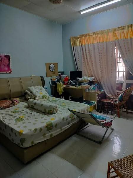 2-storey Terraced House for Sale in Saleng (Senai) - Yvonne Lim - Bedroom - PropertyGuru.com.my