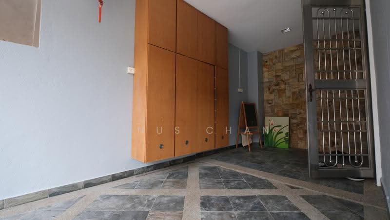 2.5-storey Terraced House for Rent in Bukit Wangsamas (Setiawangsa) - Linus Chan - Entrance - PropertyGuru.com.my
