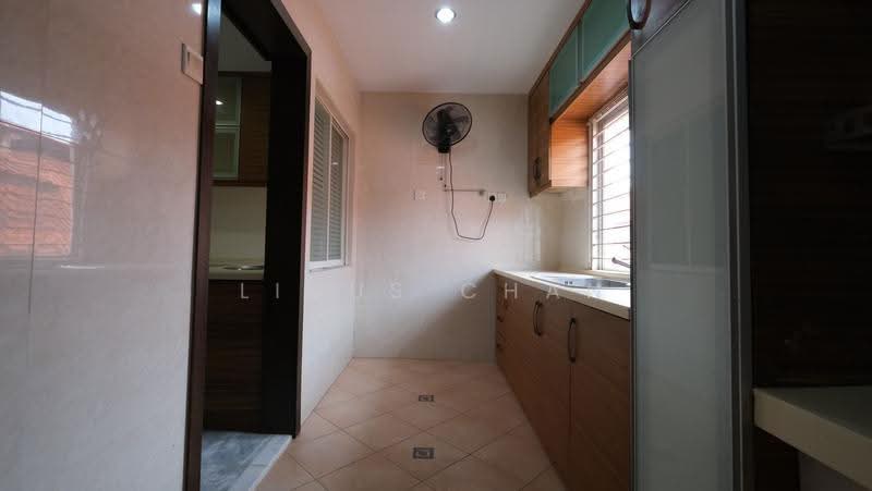 2.5-storey Terraced House for Rent in Bukit Wangsamas (Setiawangsa) - Linus Chan - Kitchen - PropertyGuru.com.my