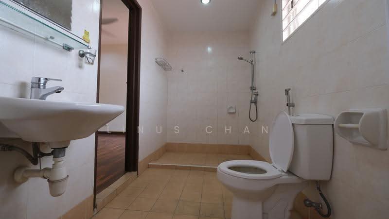 2.5-storey Terraced House for Rent in Bukit Wangsamas (Setiawangsa) - Linus Chan - Bathroom - PropertyGuru.com.my