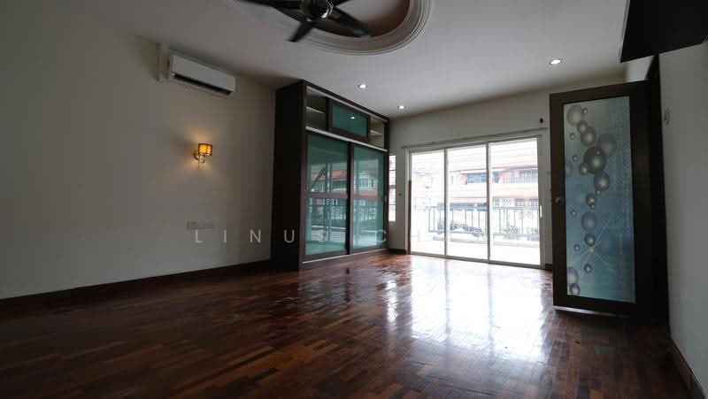 2.5-storey Terraced House for Rent in Bukit Wangsamas (Setiawangsa) - Linus Chan - Living Room - PropertyGuru.com.my