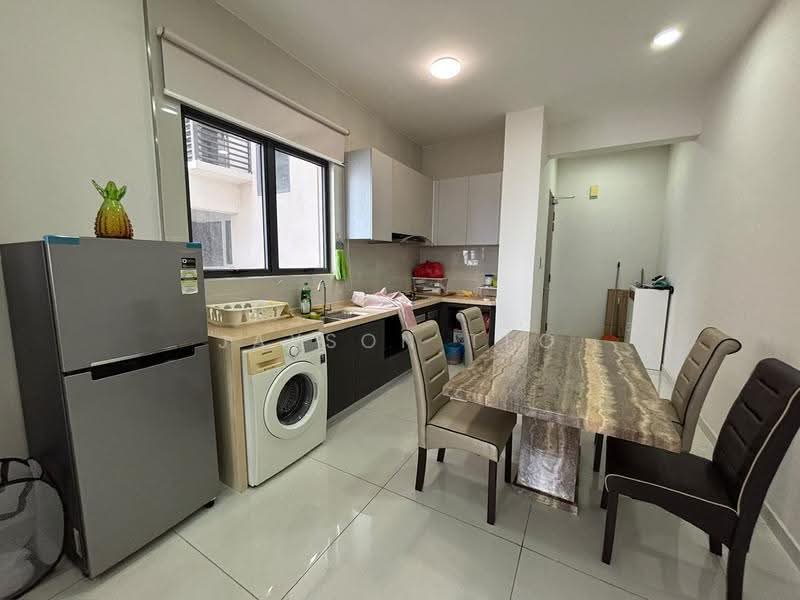 Kondominium untuk Disewa di Kings Bay @ Country Garden Danga Bay - Jayson Teo - Kitchen - PropertyGuru.com.my