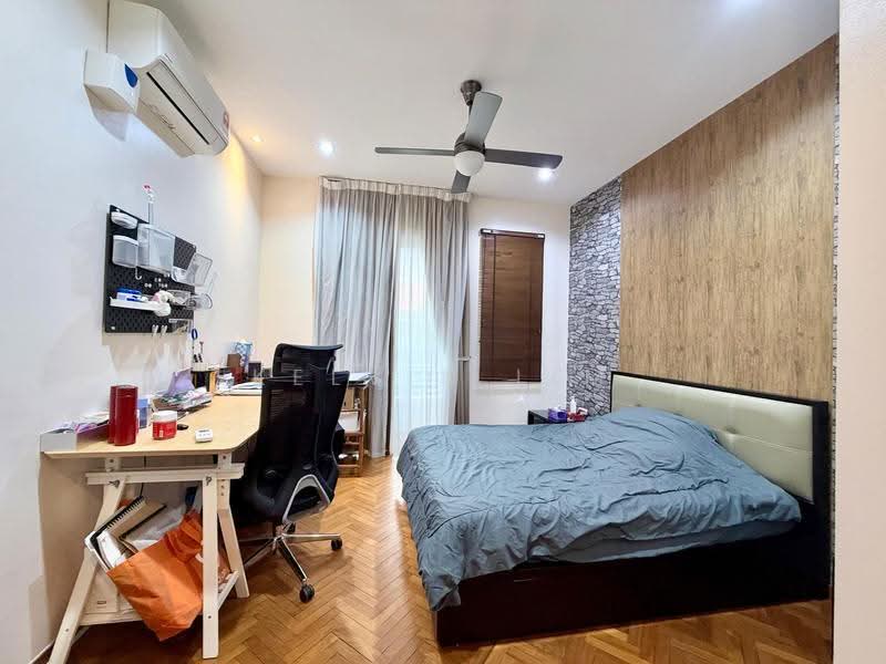 Rumah Teres 2.5-Tingkat untuk Dijual di Tanjung Tokong (Penang) - Kelvin Lim - Bedroom - PropertyGuru.com.my