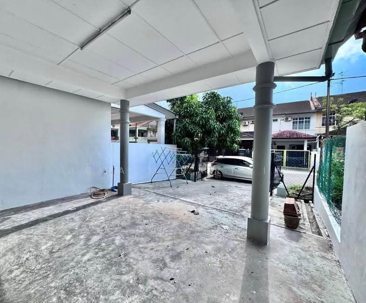 Rumah Teres 2-Tingkat untuk Dijual di Taman Bukit Dahlia (Pasir Gudang) - Arzaim Barimin - Exterior - PropertyGuru.com.my