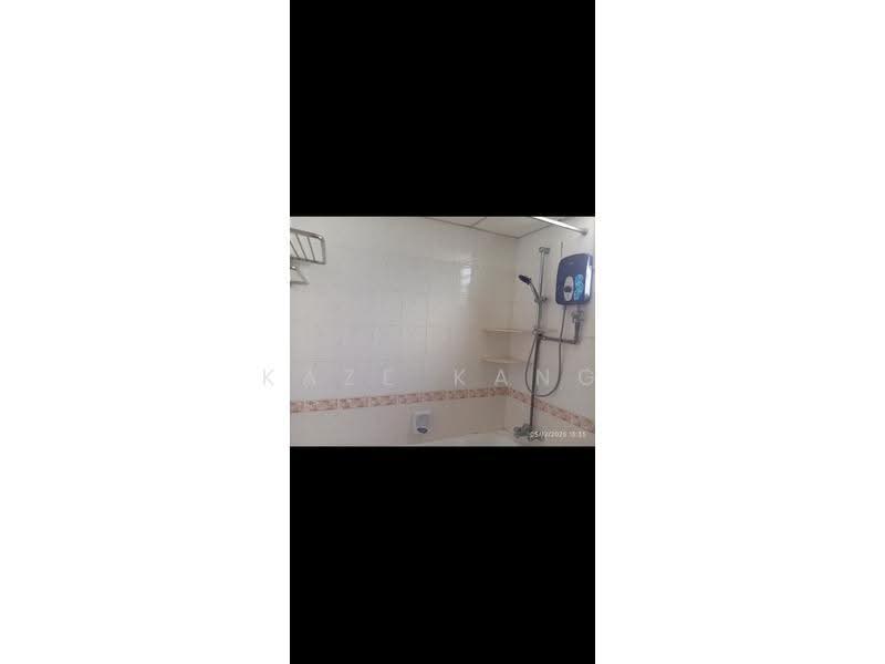 Pangsapuri untuk Disewa di Parkview Towers - Kaze Kang - Bathroom - PropertyGuru.com.my