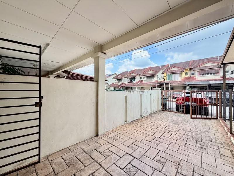 Rumah Bandar untuk Dijual di Balakong (Selangor) - Sri Rohayu Yusof - Exterior - PropertyGuru.com.my