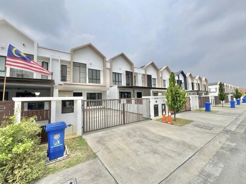 Rumah Teres 2-Tingkat untuk Dijual di Alam Impian (Shah Alam) - Salawati Busro - Exterior - PropertyGuru.com.my
