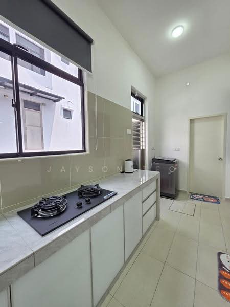 Cluster House for Rent in Taman Ekoflora (Johor Bahru) - Jayson Teo - Kitchen - PropertyGuru.com.my
