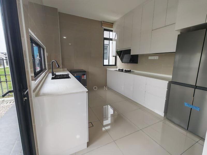 Cluster House for Rent in Taman Ekoflora (Johor Bahru) - Jayson Teo - Kitchen - PropertyGuru.com.my