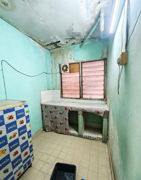 Flat for Sale at Taman Alam Jaya - Adelyn Lee - Kitchen - PropertyGuru.com.my