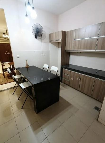 Rumah Teres untuk Disewa di Shah Alam (Selangor) - Ethan Ting - Kitchen - PropertyGuru.com.my