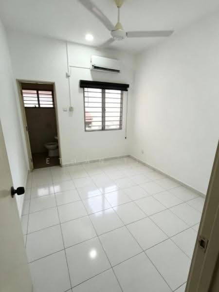 Rumah Teres untuk Disewa di Shah Alam (Selangor) - Ethan Ting - Bedroom - PropertyGuru.com.my