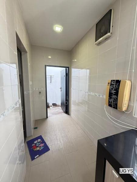 2-storey Terraced House for Sale in Shah Alam (Selangor) - Adeline Foong - Corridor - PropertyGuru.com.my