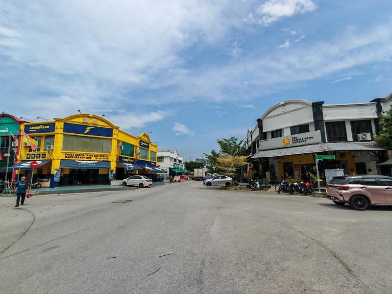Shop / Office for Sale in Seksyen 13 (Shah Alam) - DINN YAP - Exterior - PropertyGuru.com.my