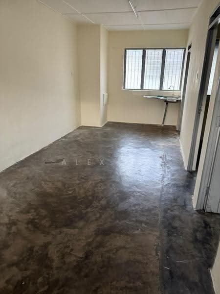 Flat for Rent at Flat Taman Ungku Tun Aminah - Alex Lee - Interior - PropertyGuru.com.my