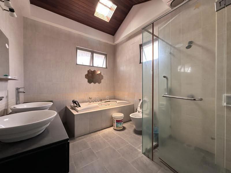 Bungalow House for Sale in Setia Eco Park (Setia Alam) - Jess Tee - Bathroom - PropertyGuru.com.my