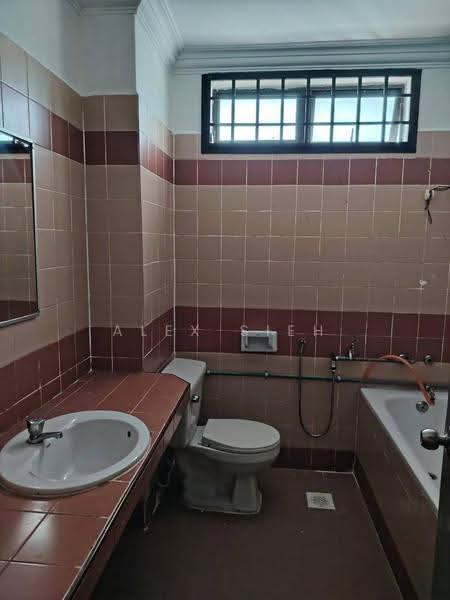 2-storey Terraced House for Sale in Mount Austin (Johor Bahru) - Alex Sieh - Bathroom - PropertyGuru.com.my